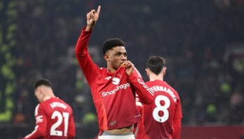 Manchester United vs Brighton LIVE: Premier League team news and line-ups as Joshua Zirkzee handed start