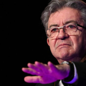 Rejet de la motion de censure : le Parti socialiste « n’est plus un partenaire », estime Mélenchon