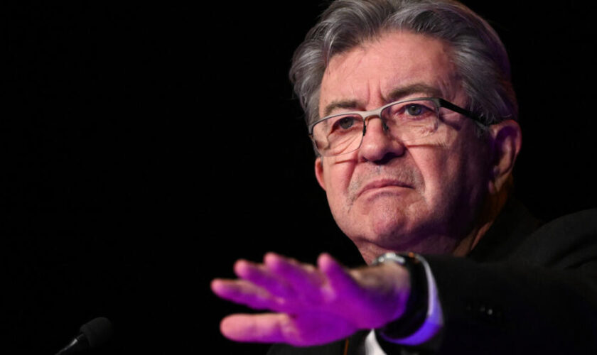 Rejet de la motion de censure : le Parti socialiste "n'est plus un partenaire", estime Mélenchon