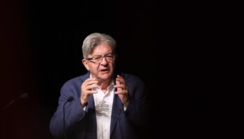 « Le Parti socialiste n’est plus un partenaire », assure Jean-Luc Mélenchon