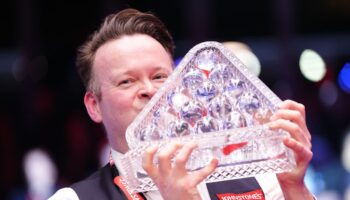 Shaun Murphy holds off Kyren Wilson fightback to win second Masters title