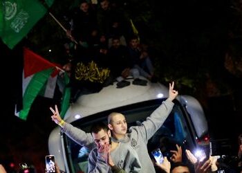 Israel-Hamas-Deal: Erste palästinensische Häftlinge nach Freilassung in Westjordanland angekommen