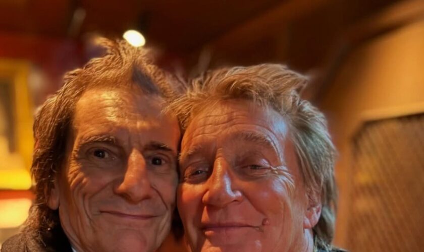 Rod Stewart parties with Penny Lancaster and Ronnie Wood as he celebrates 80th birthday