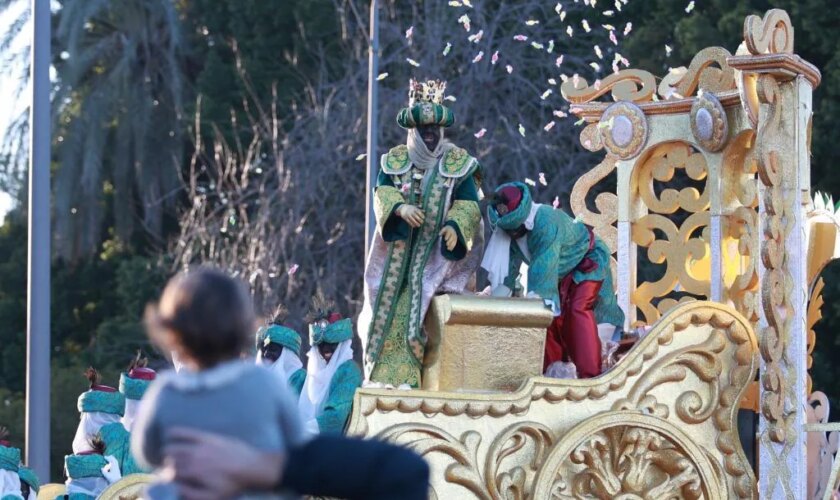 Cádiz, Huelva y medio centenar de municipios andaluces adelantan al día 4 sus Cabalgatas de Reyes por las previsiones de viento y lluvia