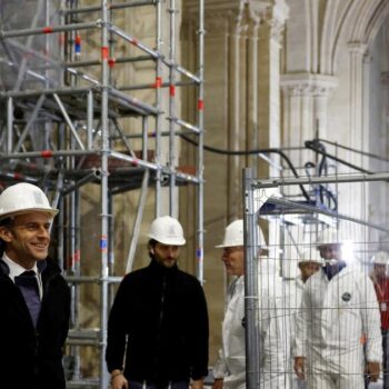 Comment Sites et Monuments espère bloquer le projet de vitraux contemporain à Notre-Dame