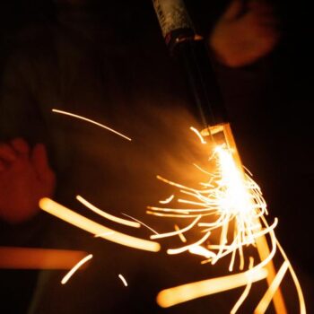 Germany: 4 killed, warehouse fire amid New Year’s fireworks