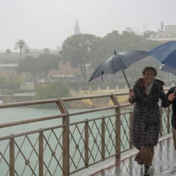 La Aemet activa la alerta amarilla por fuertes lluvias en Sevilla por la borrasca Garoé