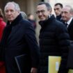 Les concessions de François Bayrou à la gauche placent les ministres LR en position inconfortable