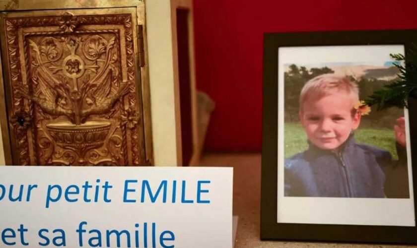 Mort du petit Emile : les obsèques du petit garçon auront lieu en février 2025