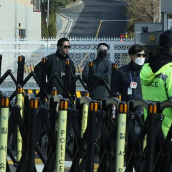 South Korea: Yoon pledges to 'fight until end' facing arrest