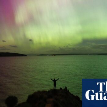 Spectacular aurora australis thrills sky gazers across south-east Australia