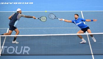 Tennis : la vidéo de l’échange incroyable perdu par Djokovic et Kyrgios en double à Brisbane