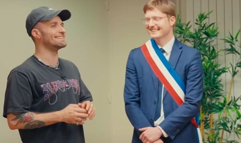 Vœux en réalité augmentée, invité par Squeezie, TikTok… Fabien Aufrechter, le maire le plus connecté de France